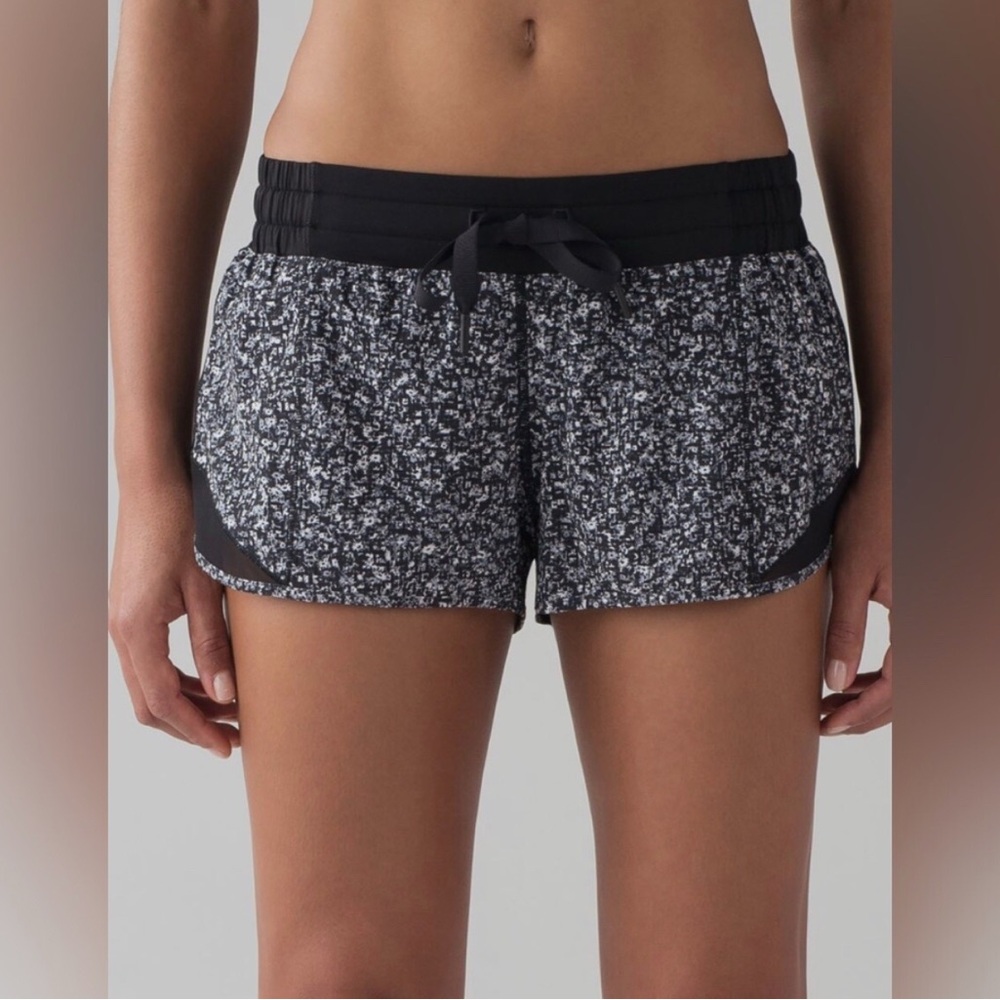 Lululemon Hotty Hot Shorts